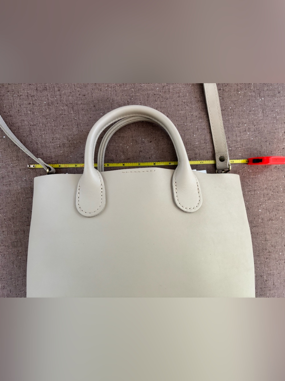 Portland Leather large raindrop Crossbody bag. - Picture 14 of 14